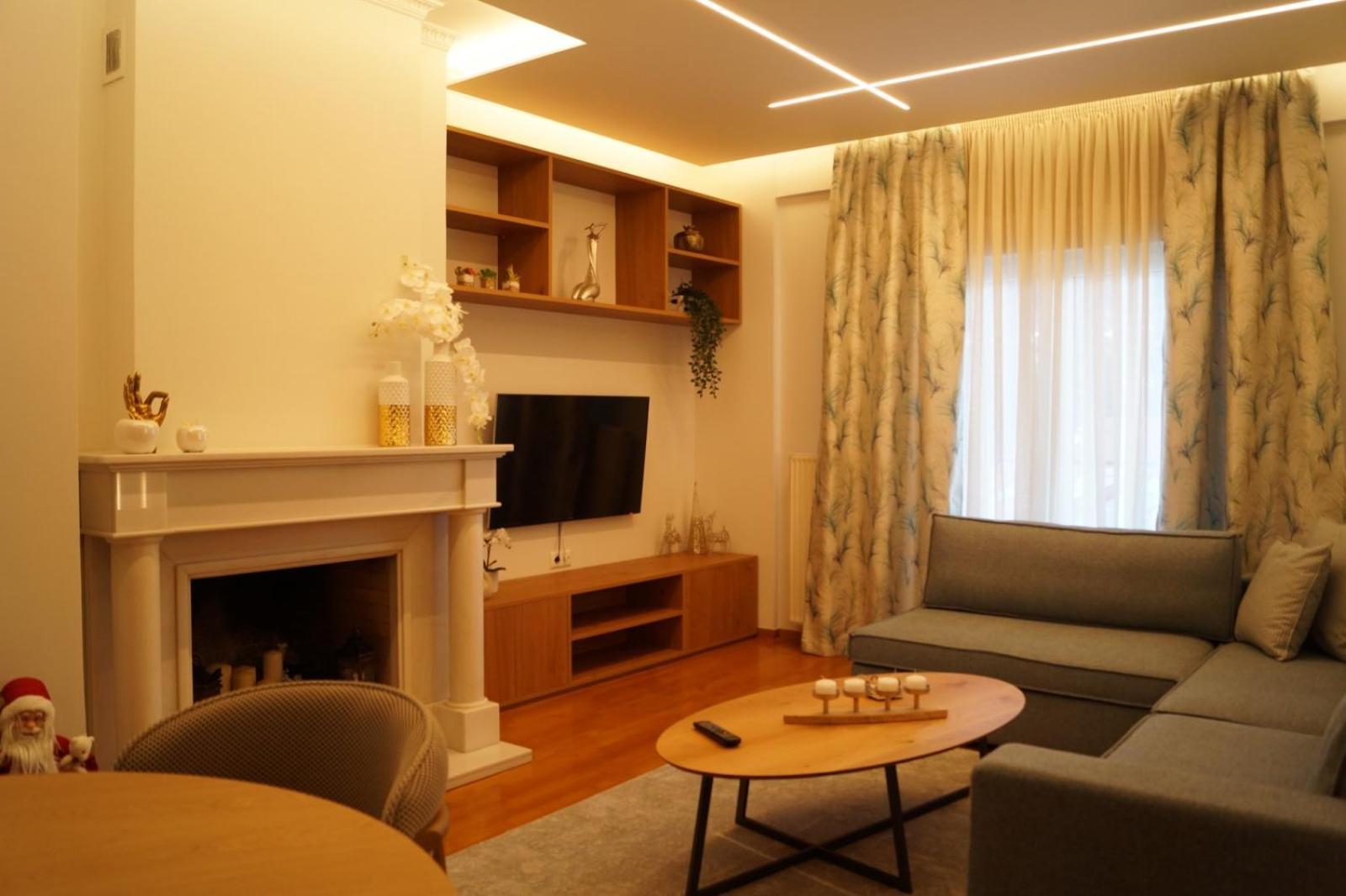 Daphne Luxury Apartment Kastoria Exterior photo