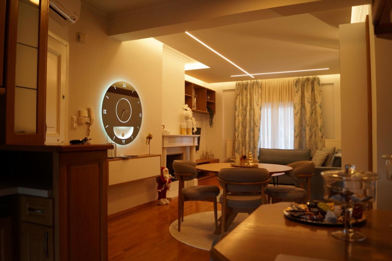Daphne Luxury Apartment Kastoria Exterior photo