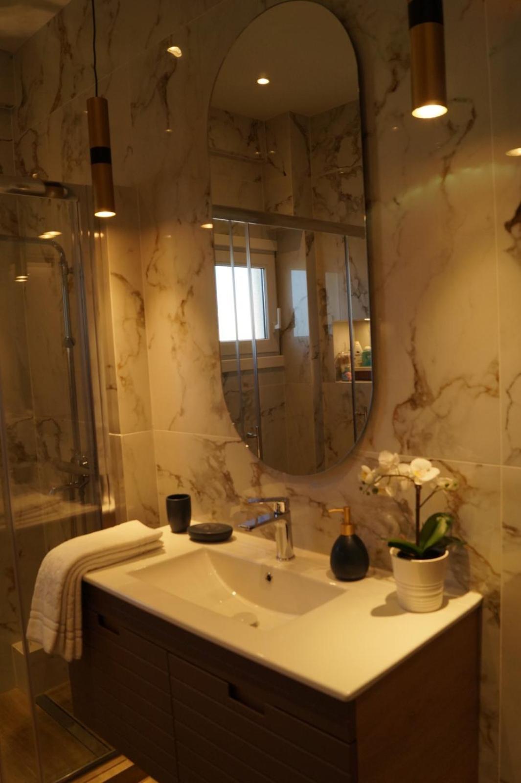 Daphne Luxury Apartment Kastoria Exterior photo